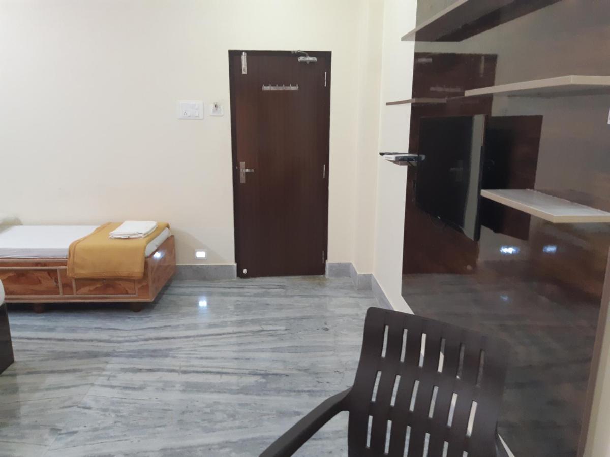 Devansh Bhanu Residency Dbr Калахасти Экстерьер фото
